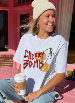 Remera Cherry bomb - comprar online