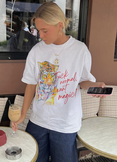 Remera Fuck normal I want magic - comprar online