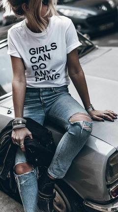 PROMO Remera Girls can do anything