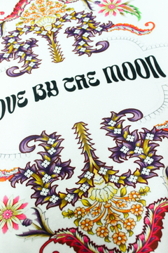 Canguro Love by the moon en internet