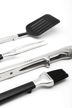 Set de utensilios COBB - Parrillas portátiles Cobb Grill Argentina - Parrillas a carbón que casi no hacen humo. Parrillas ideales para balcón.