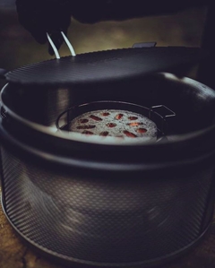 Briqueta COBBlestone - Encendedor catalítico de regalo - Parrillas portátiles Cobb Grill Argentina - Parrillas a carbón que casi no hacen humo. Parrillas ideales para balcón.