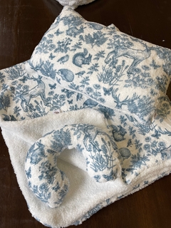 Set Nube Wonderland - Mantita, Almohada y Cuellito - La Muñequeri