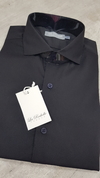 Camisa negra lisa (R1107)