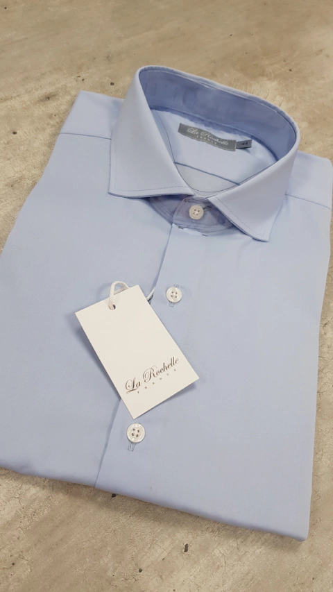 Camisa celeste lisa (R1103)