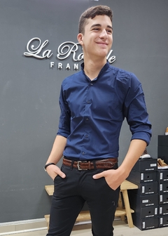 Camisa azul marino cuello mao elastizada (1205)