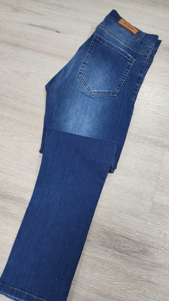 Jean blue classic semirecto (J121) - comprar online