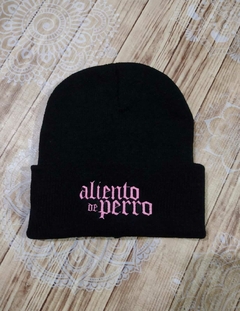 GORRO DE LANA ALIENTO DE PERRO