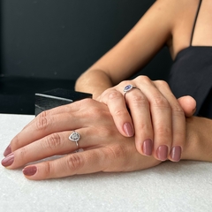 ANEL GOTA OURO BRANCO 18K COM DIAMANTES - Pratas e Pedras Joalheria