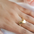 Anel onda banhado em ouro 18k