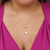 Colar gravatinha com ponto de luz e letra K banhado em ouro 18 k