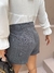 Shorts Saia Risca de Giz León na internet