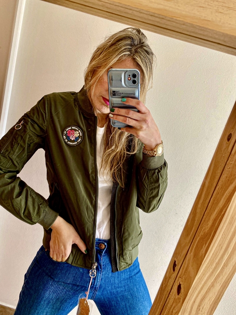 CAMPERA ESLOVENIA REVERSIBLE IMPORTADA VERDE MILITAR CON NEGRO