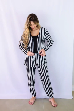 PIJAMA SUEDE TRÊS PEÇAS PRETO LISTRADO - Kutcoot Pijamas
