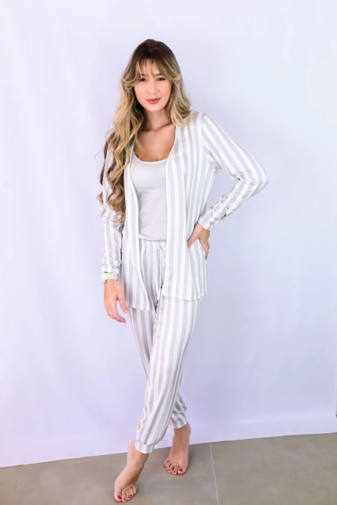 PIJAMA SUEDE TRÊS PEÇAS CINZA LISTRADO - comprar online