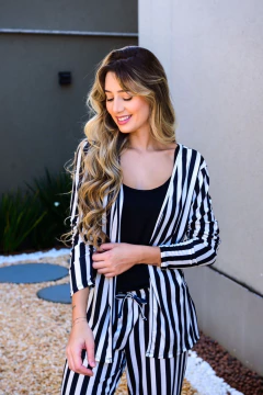 PIJAMA SUEDE TRÊS PEÇAS PRETO LISTRADO - comprar online