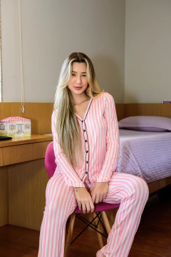 PIJAMA VIÉS SUEDE LONGO COM BOTÕES ROSA LISTRAS - loja online