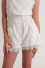 Short de lino con puntilla Wendy en internet
