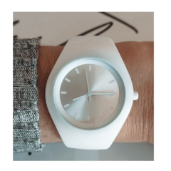 Reloj OutB