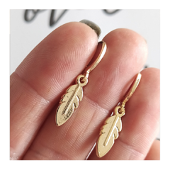 Aro Pluma Enchapado 18k - comprar online