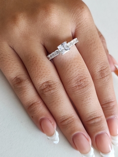 ANILLO MALU