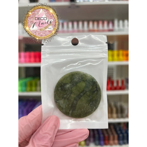 piedra jade pestañas