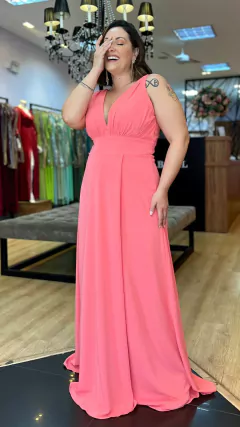 Vestido em Crepe Virgínia Coral Plus (Mangas Removíveis) - Babel