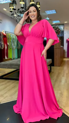 Vestido em Crepe Virgínia Pink Plus (Mangas Removíveis) na internet