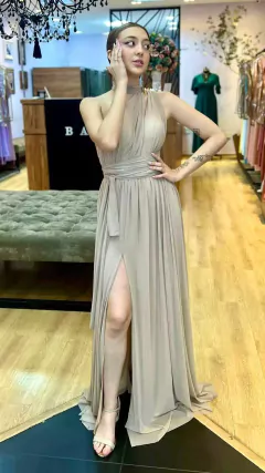Vestido em Microtule Manuelly Nude (Multiformas)