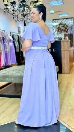 Vestido em Crepe Goya Lilás Plus + Cinto Strass - comprar online