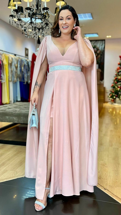 Vestido em Crepe Liz Rosê Plus + Cinto Strass (Mangas e Cinto Removíveis)