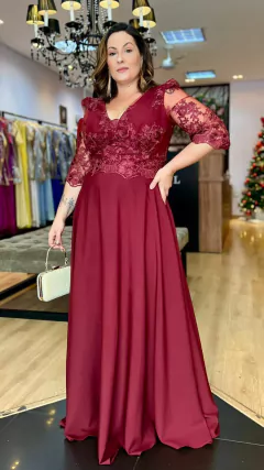 Vestido em Tule Bordado Antônia Marsala Plus