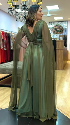 Vestido em Microtule Angelina Verde Oliva Plus (Capa removível) - loja online