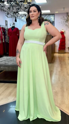 Vestido em Crepe Amalia Verde Menta Plus + Cinto Strass (Mangas e Cinto Removíveis) - Babel