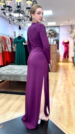 Vestido em Malha Creponada Karine Roxo na internet