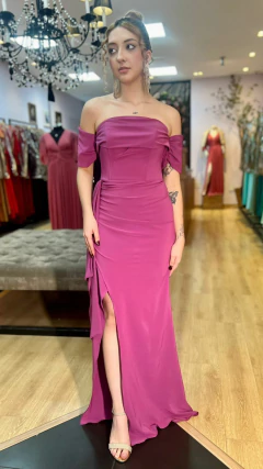 Vestido em Crepe Laíza Fucsia (Manga Removível) - comprar online