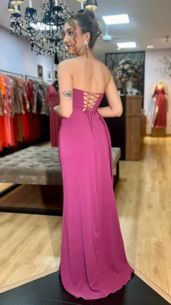 Vestido em Crepe Laíza Fucsia (Manga Removível) - loja online