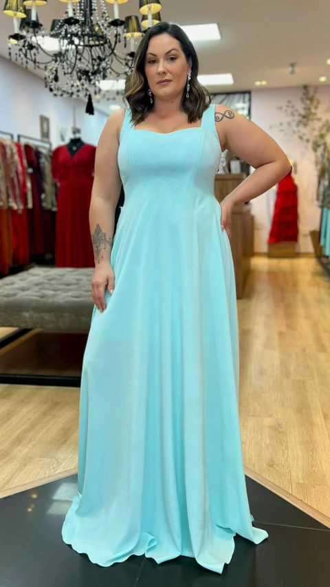 Vestido em Crepe Amalia Tiffany Plus (Mangas Removíveis) - comprar online