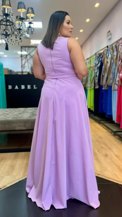 Vestido em Crepe Amalia Lilás Plus (Mangas Removíveis) - loja online