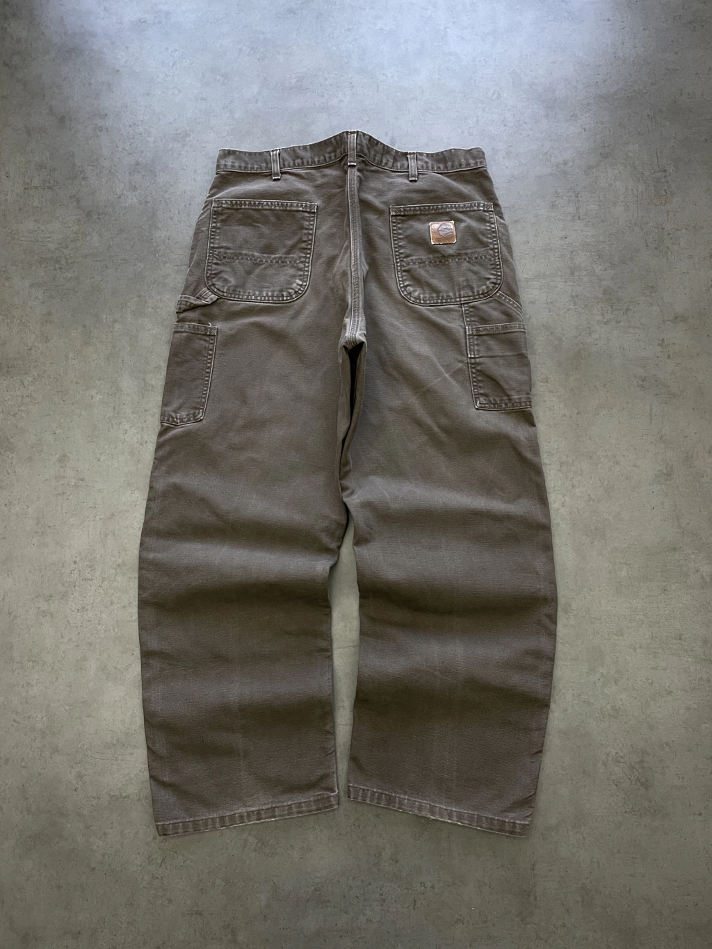 CARPINTERO CARHARTT MARRON T.48