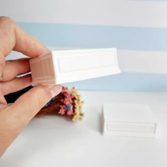 Pedestal retangular P - sem decoração - Loja Amigu