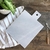 TABLA CON MANGO MARMOL BLANCO 35X25X1,3 CM