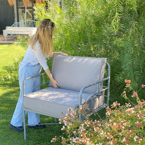 CAMASTRO OSTRAS INDIVIDUAL 76X76 CM GRIS CON COLCHON Y ALMOHADON EN RESPALDO