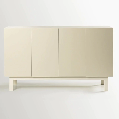 COMODA ESTRUCTURA MDF PATAS DE HIERRO CON UN ESTANTE Y 4 PUERTAS LAQUEADA