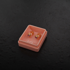A034D Aro Abridor Strass Pequeño con perno de oro 18k (Rosa)