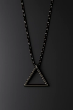 Colar Triangle Corrente na internet