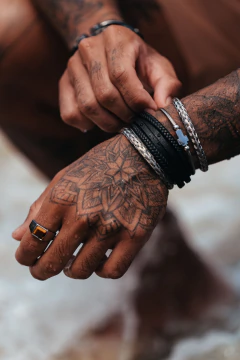 Pulseira Nova Zelandia Preta na internet