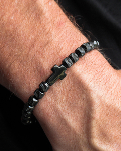 Pulseira Gus Cruz Aço Preto na internet