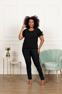 Blusa Sofia na internet