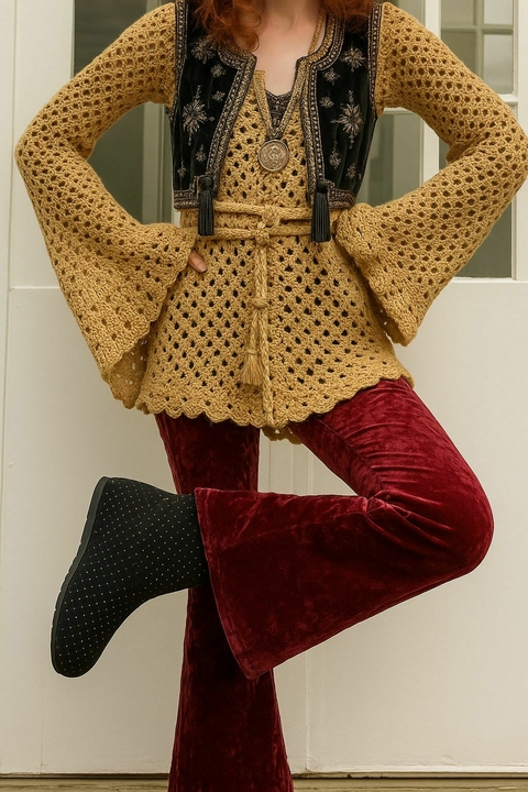 Bota micro tachas negra caña baja - comprar online